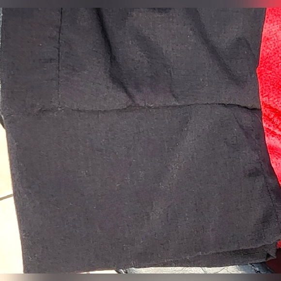 JOGGERS BLACK SMALL SEE PICS FOR MEASUREMENTS - Picture 8 of 9